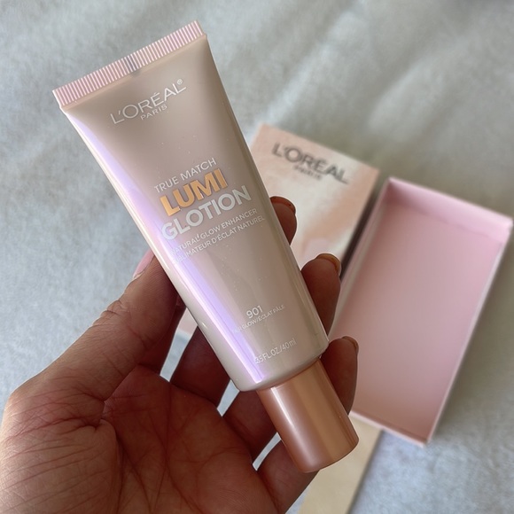L’Oréal Paris lumi lotion 901 primer - Picture 2 of 3